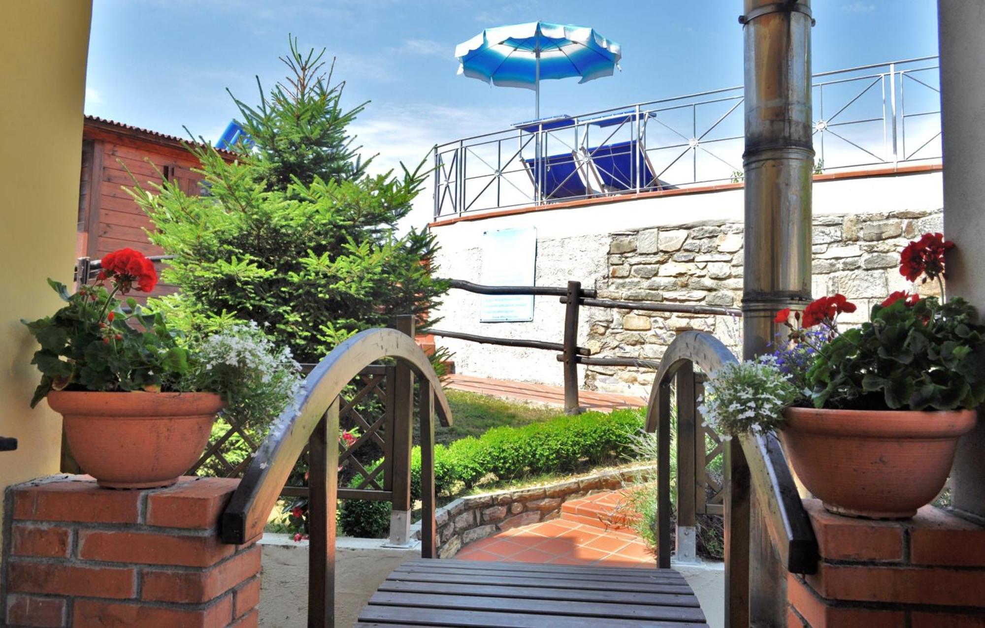 Albergo Miramonti Comano  Exterior photo